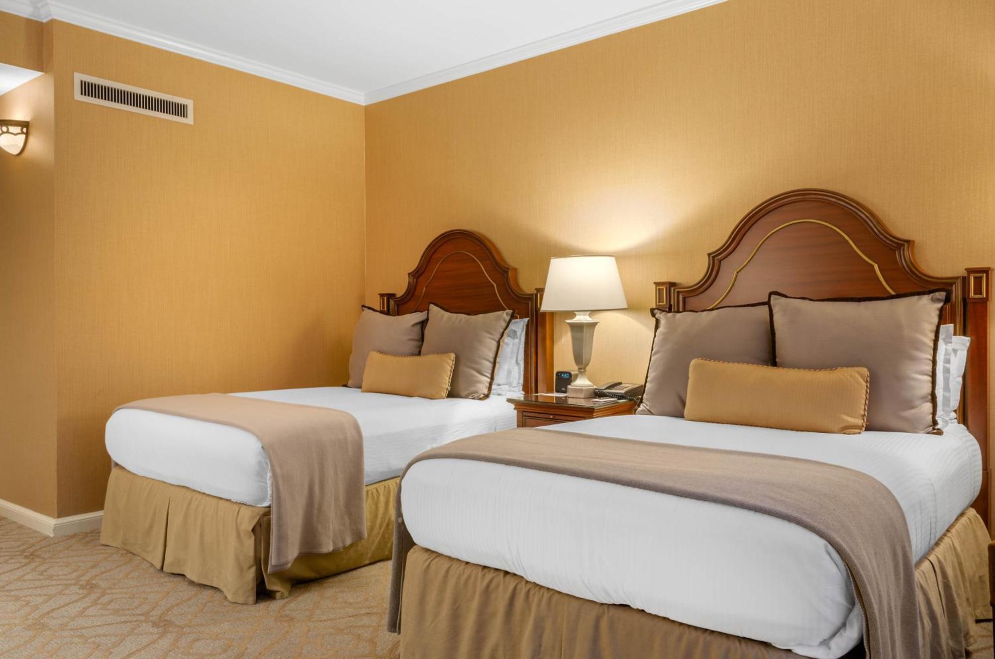 Premier Double Room with Two Double Beds,1275570961:JPEG