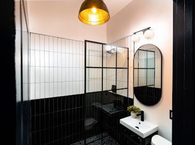 Two-Bedroom Deluxe Apartment with Balcony,1348946438:JPEG