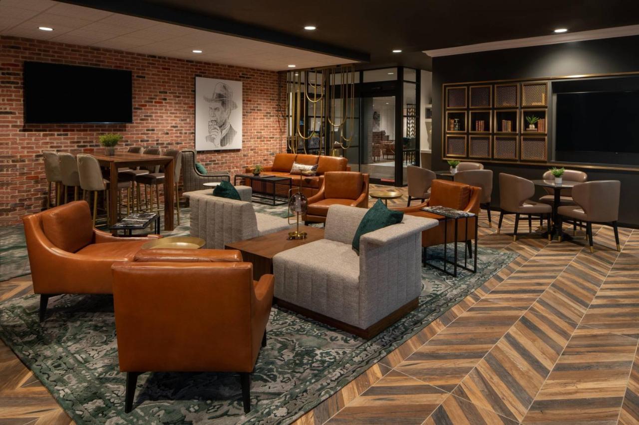 M Club Room, 2 queen