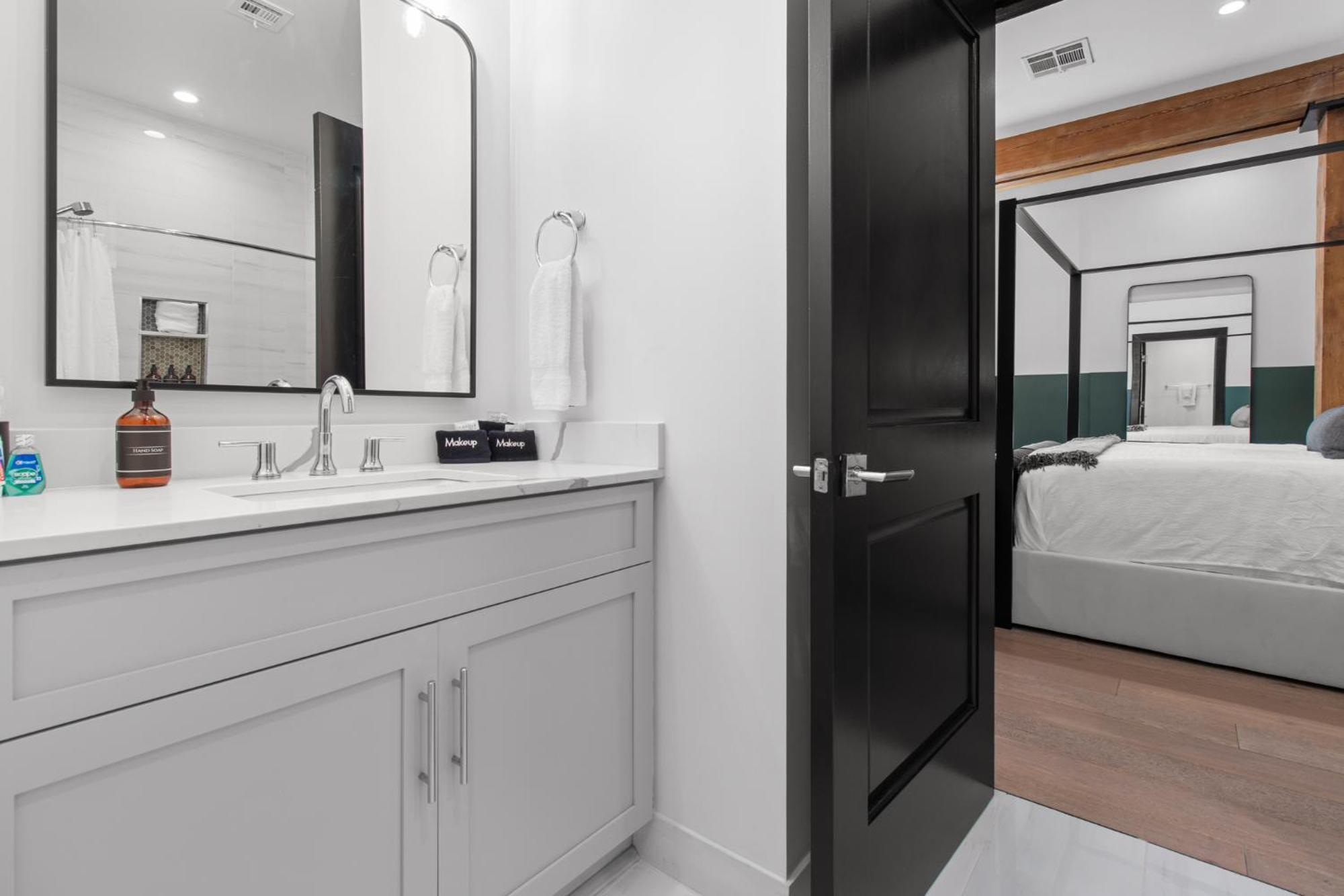 Studio Apartment,1656242315:JPEG