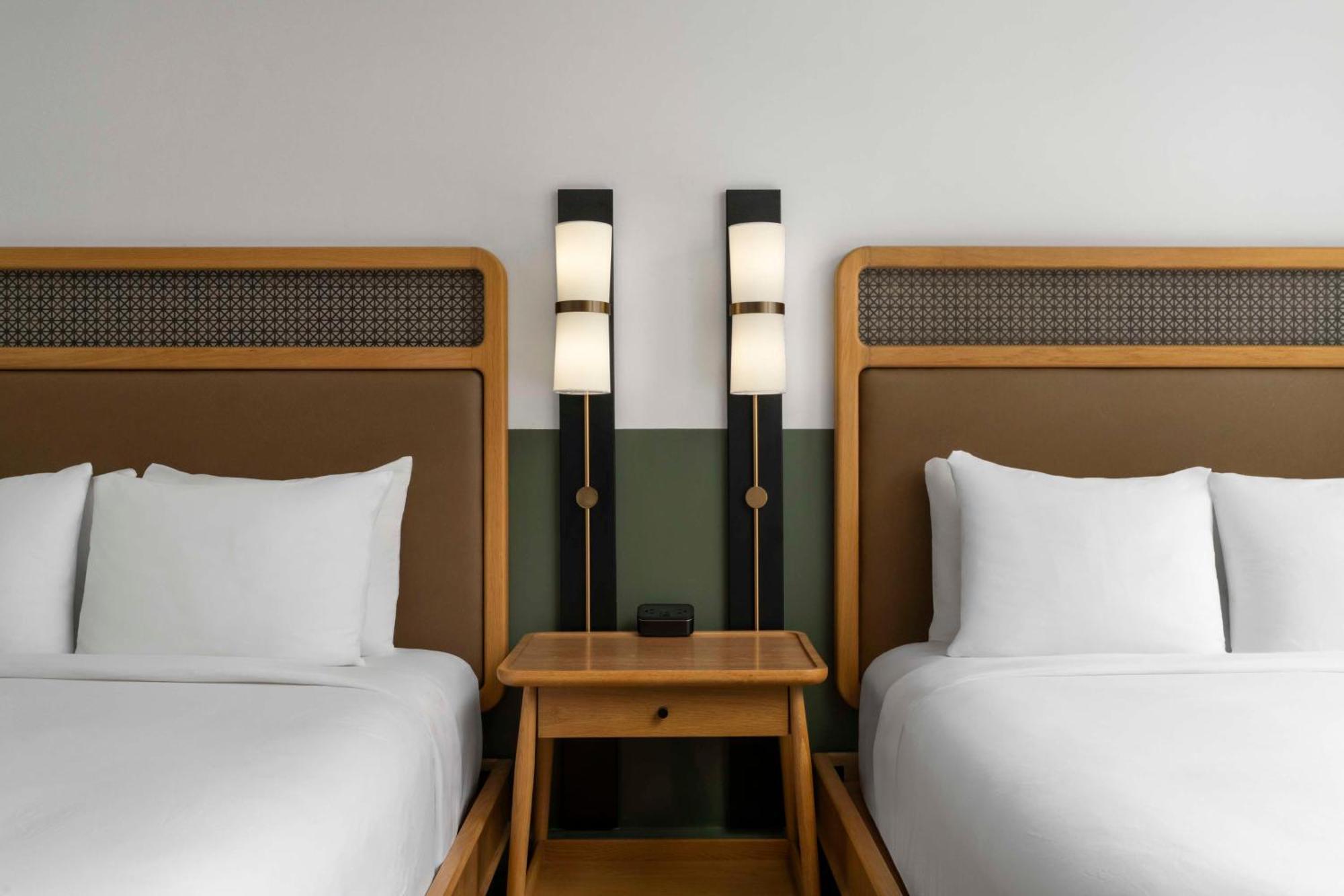 Zimmer mit 2 Queensize-Betten