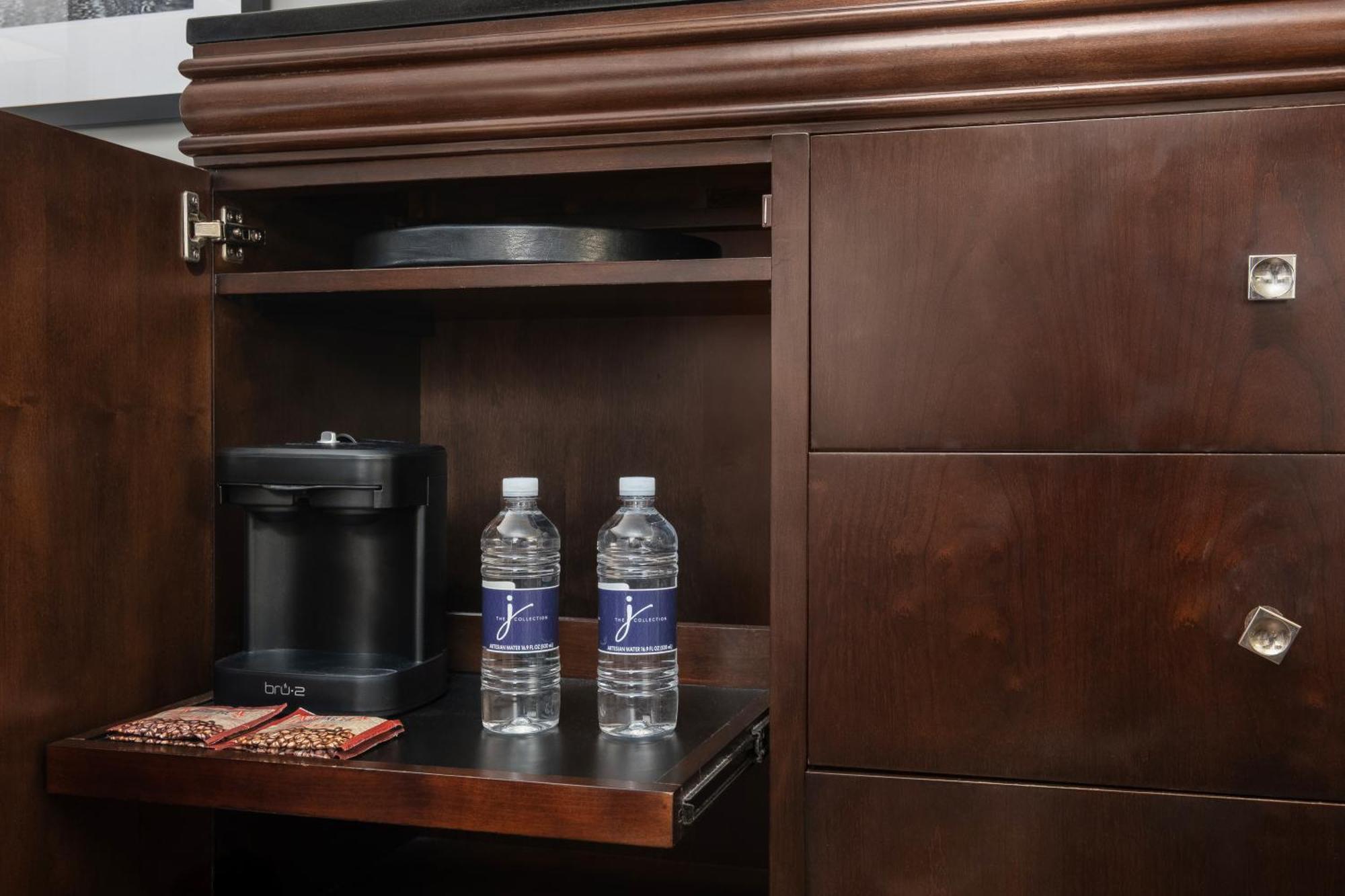 King Room,1665405451:JPEG