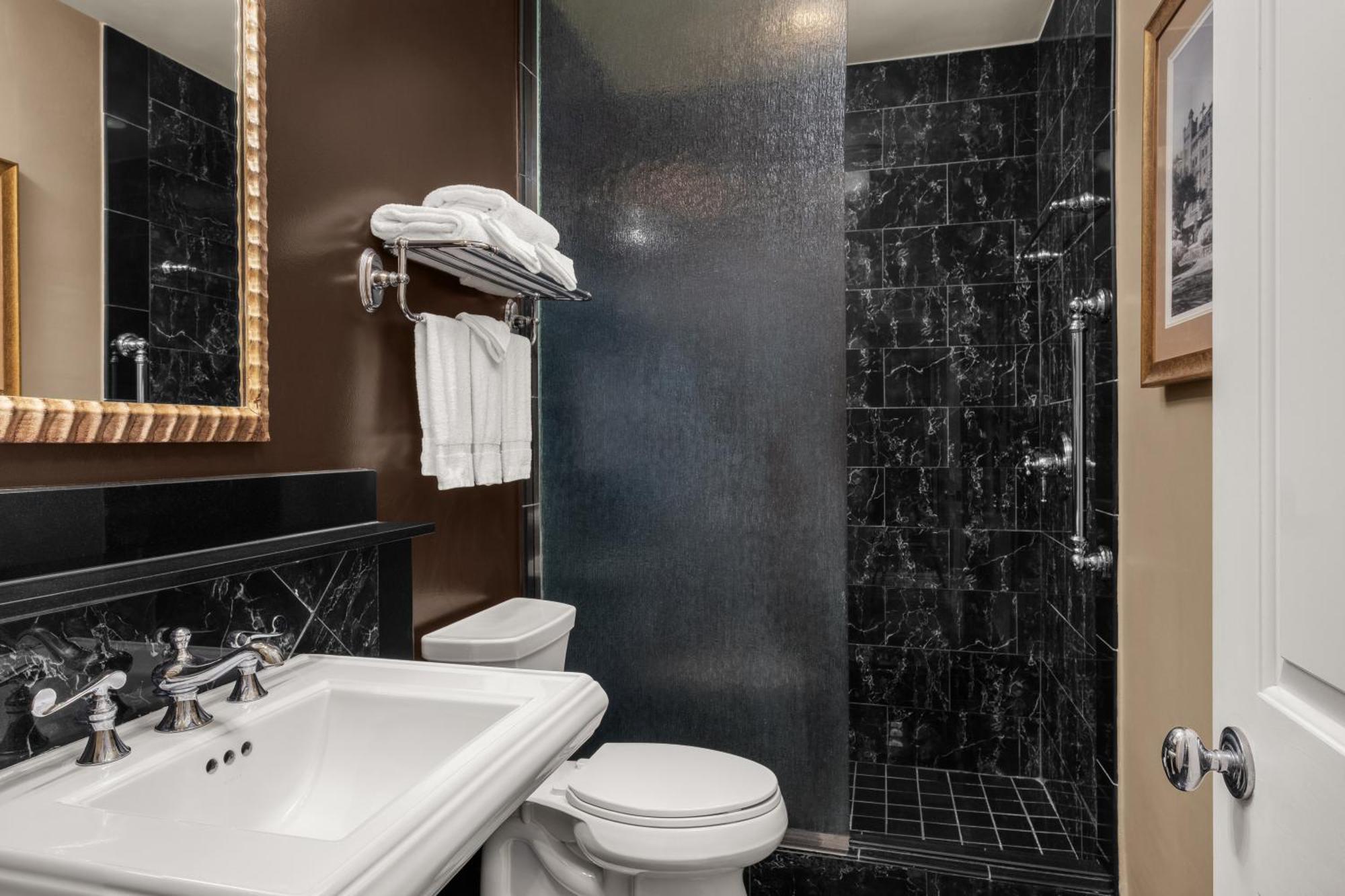 Superior Queen Room with Two Queen Beds,1666025638:JPEG