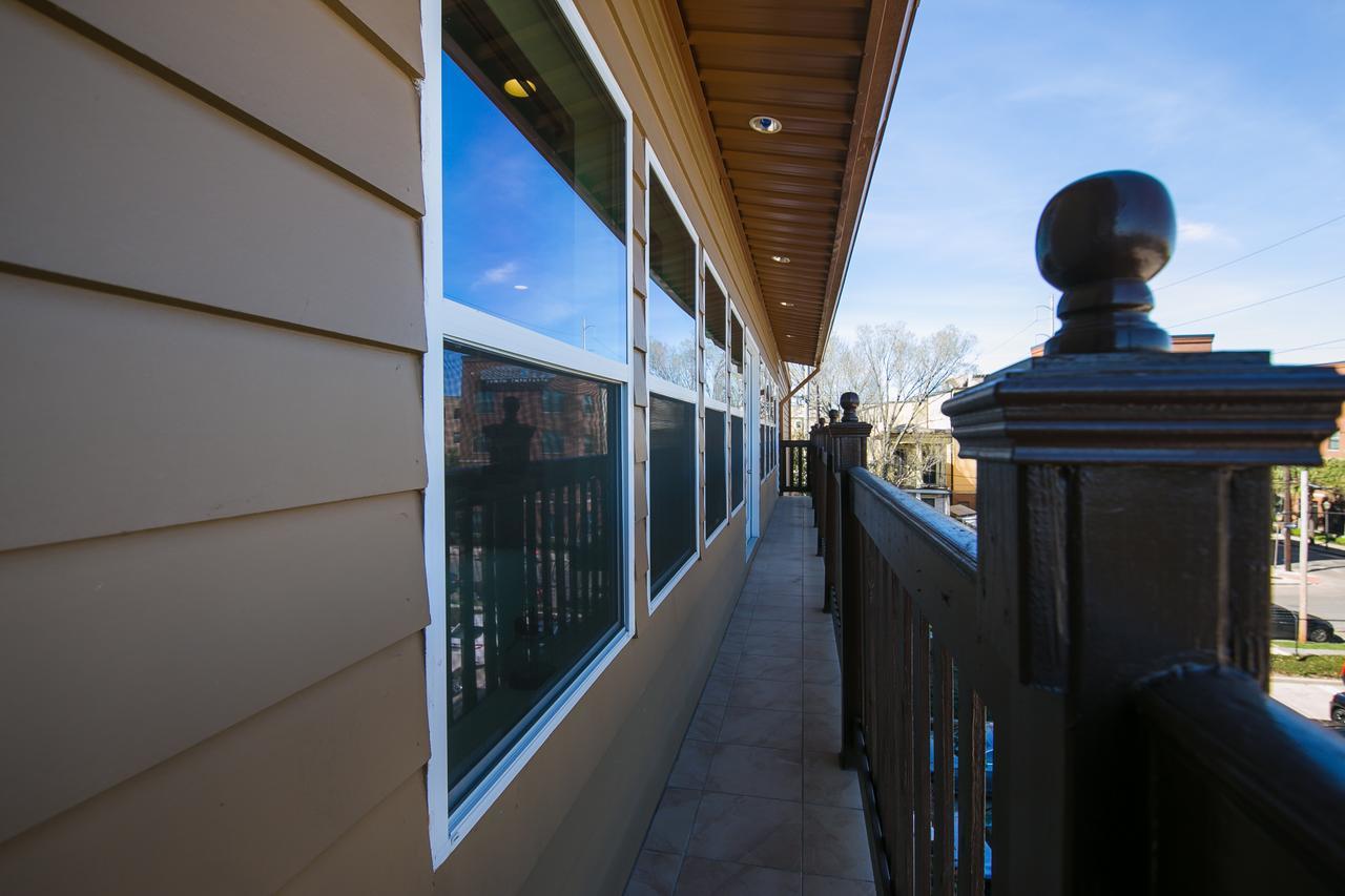 Penthouse Apartment,613825825:JPEG