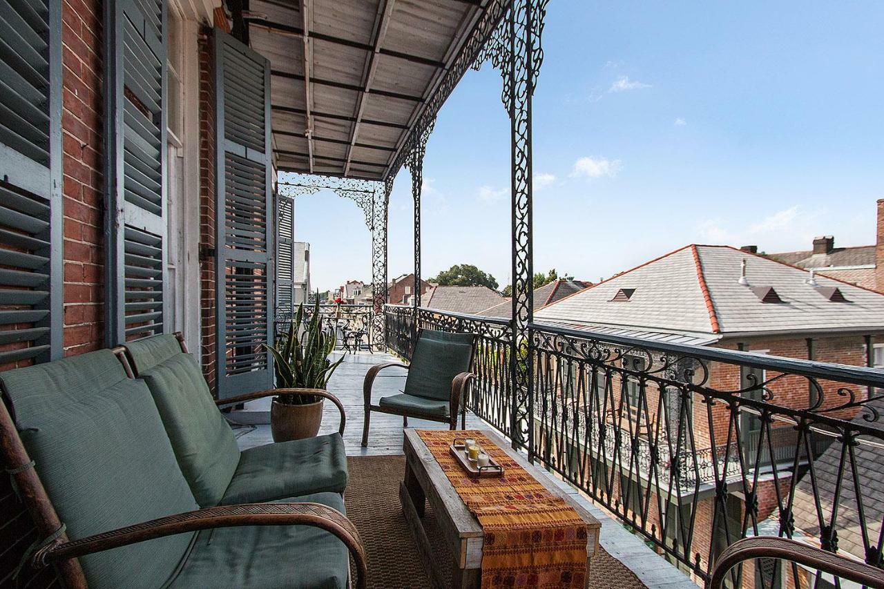 Studio with Balcony