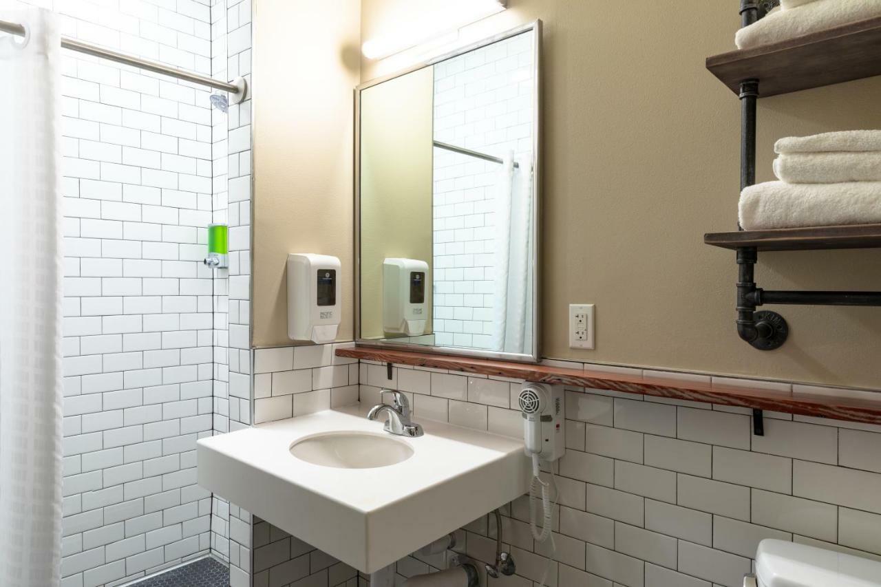 Private Queen & Bunks Ensuite,908225998:JPEG