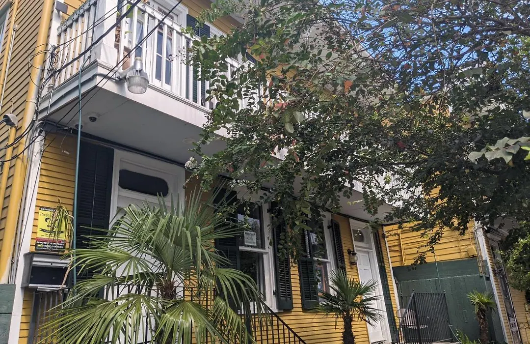 Balcony Guest House-1