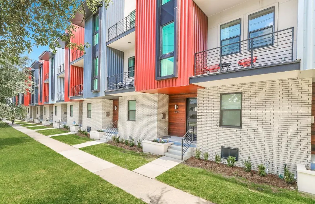 Bienville Villas: Brand New 4Br-1
