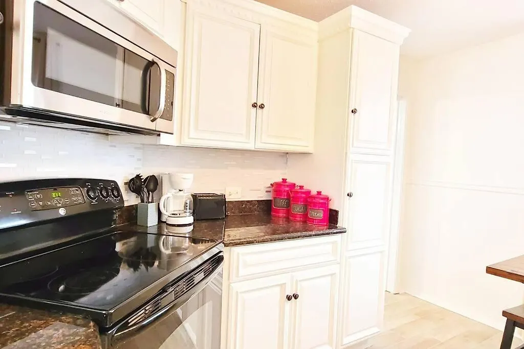 Uptown New Orleans *7 Min To Fq * Free Parking! 2106 1C-1