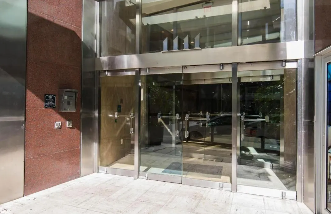 Modern Condo With Game Room In Downtown New Orleans-1
