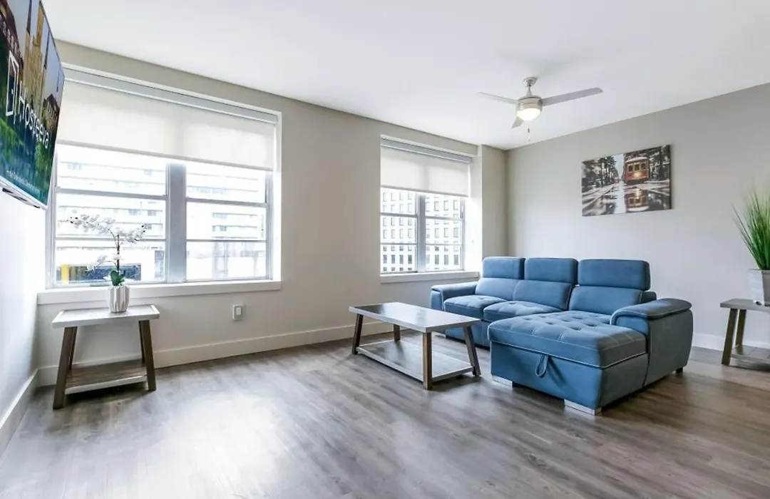 Magnificent Condo A Short Walk To Must-See Attractions Of Nola-1