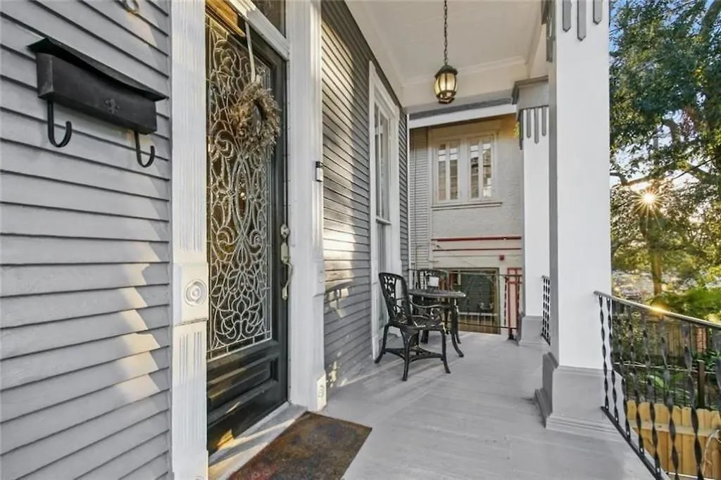 Historic Cottage 3 Mins To The French Qtr. Sleeps 12-1