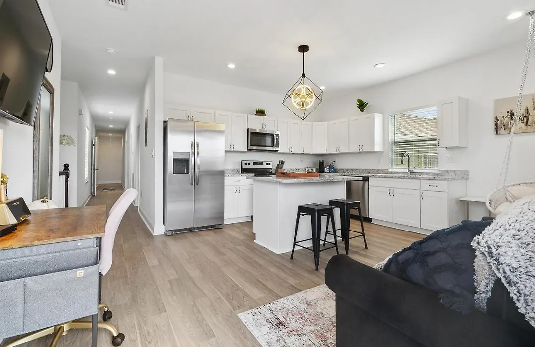 Luxury 3Br Oasis W Jacuzzi-1