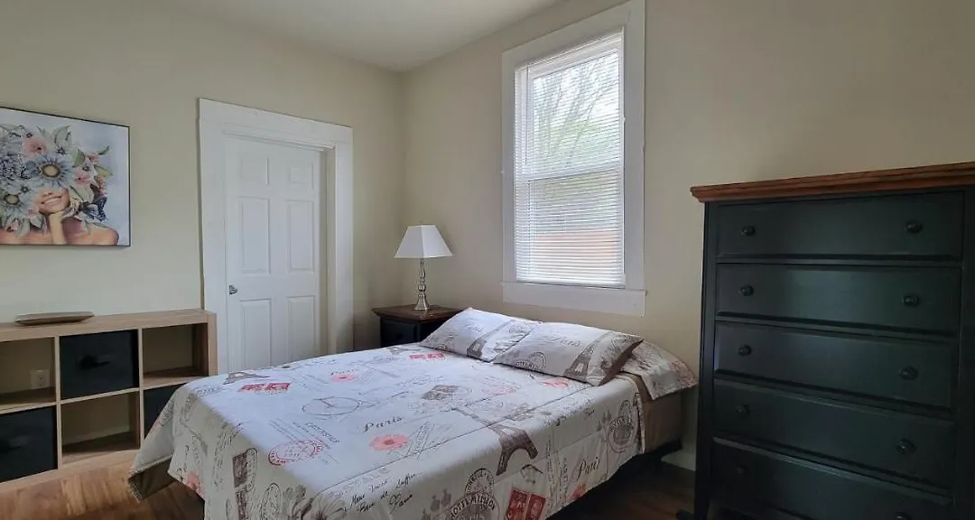 Nola Hideaway Rs-1