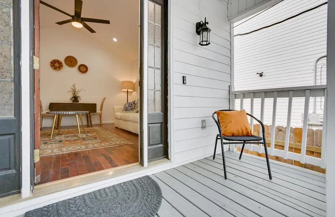 Walk To Parks And Restaurants New Orleans Duplex!-1
