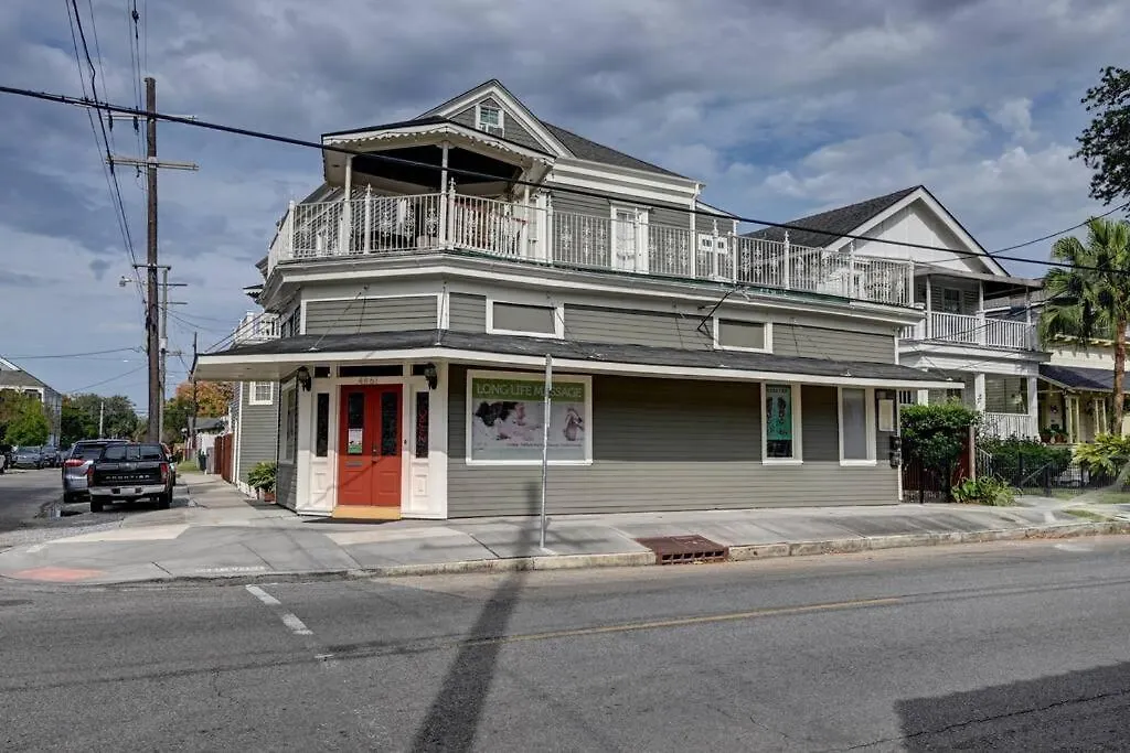 Lovely 4 Bedroom Uptown New Orleans Magazine St-1