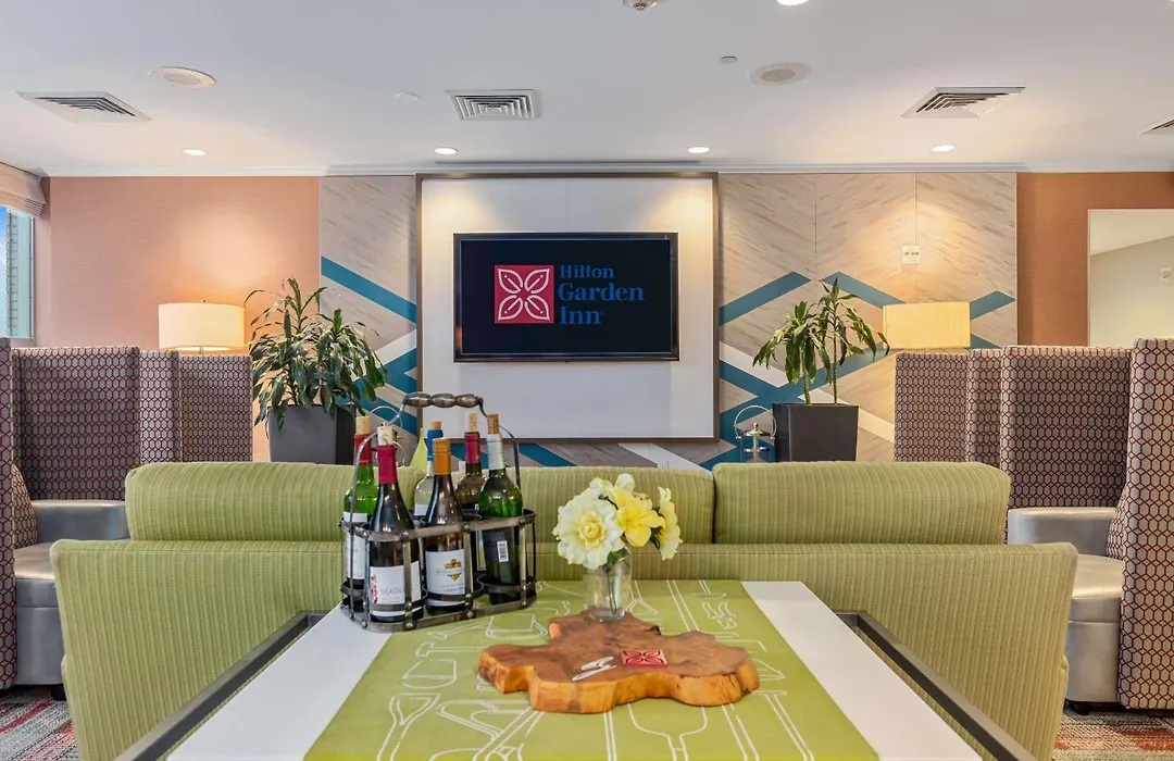Hilton Garden Inn New Orleans French Quarter/CBD-1