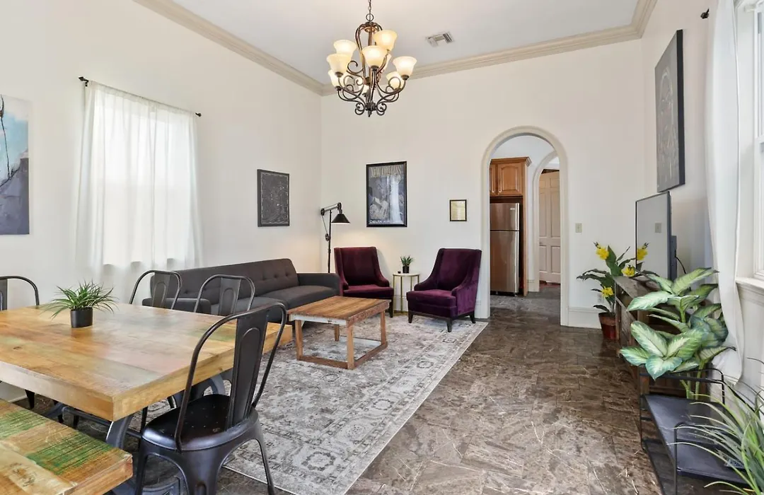 3Bd Home Steps To Saint Charles Gated Parking-1