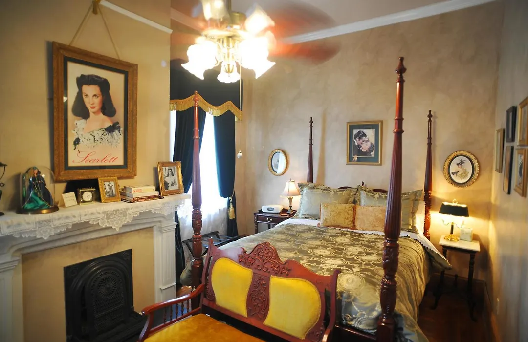 Hh Whitney House - A Bed & Breakfast On The Historic Esplanade-1