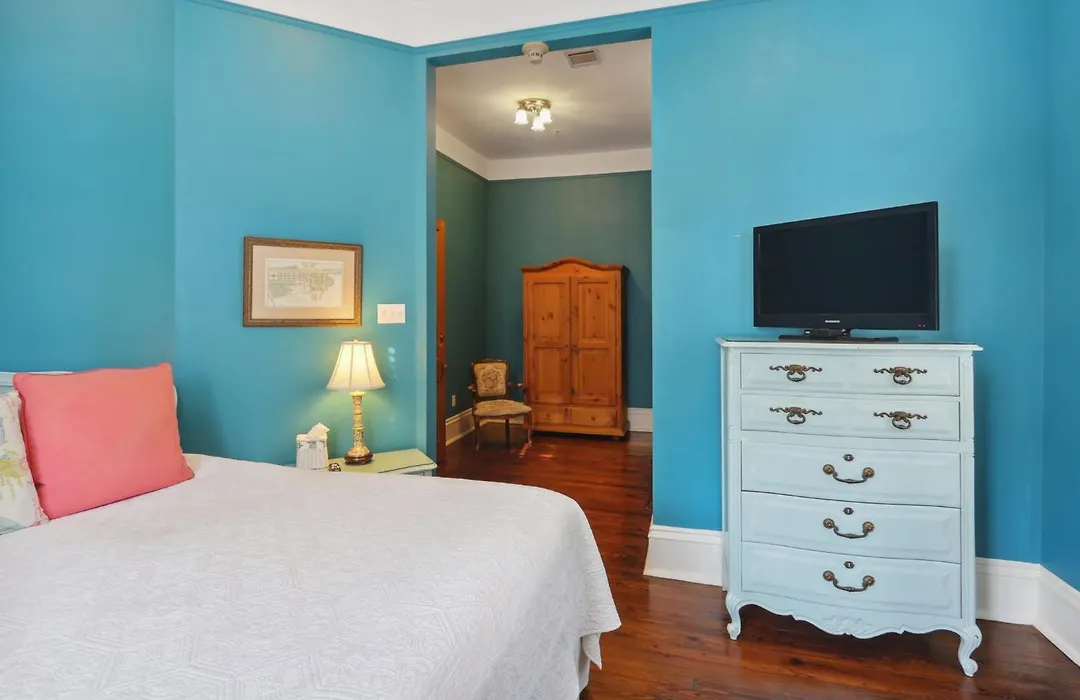 Maison Perrier Bed & Breakfast-1