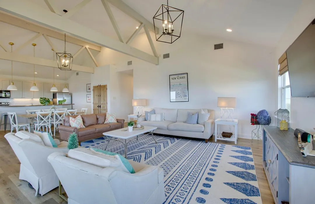Lakefront Nola Home W/ Hot Tub & Views!-1