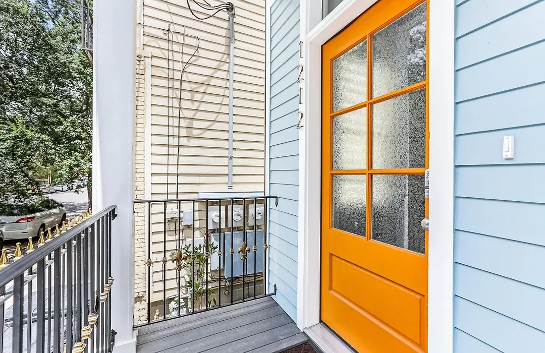 Hosteeva Stunning 4 Bedroom Condo W Pool Steps To St Charles Ave-1