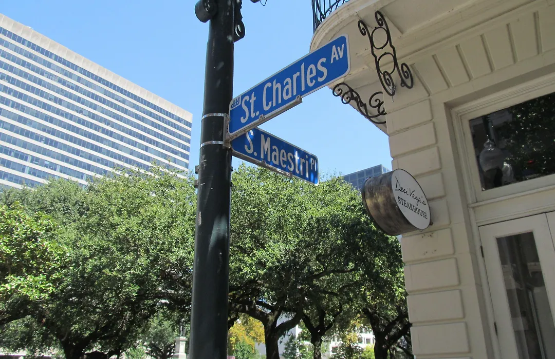 The Lafayette New Orleans By Kasa Living-1