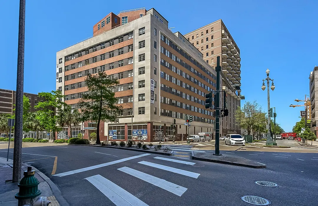 Spacious 4Br Luxury Condo Steps To French Quarter-1