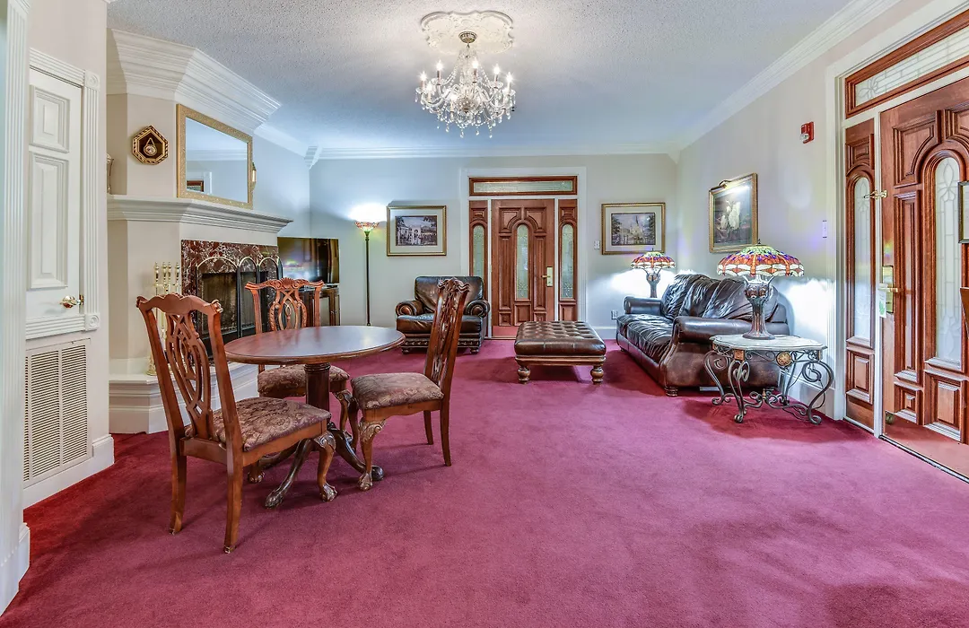 Plaza Suites Downtown New Orleans-1