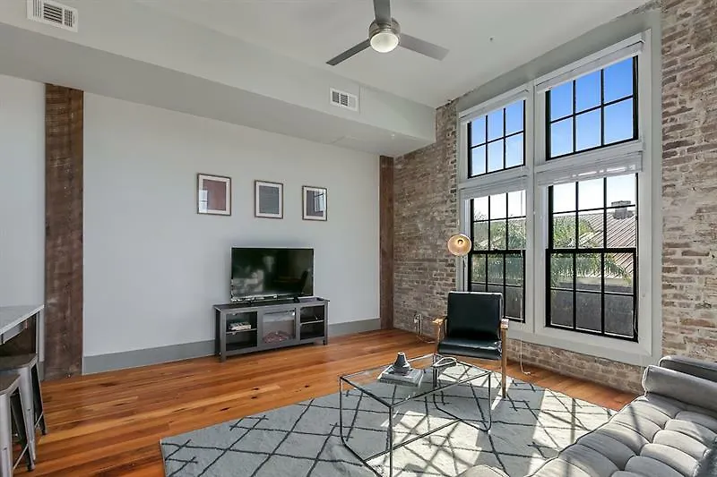 Stunning 2Br In Irish Channel By Sonder-1