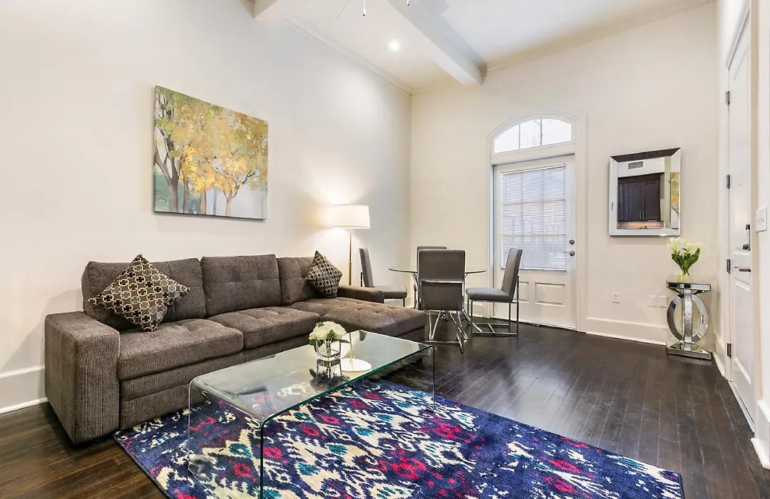 1 And 2 Bedroom Private Condos Steps Away From French Quarter-1