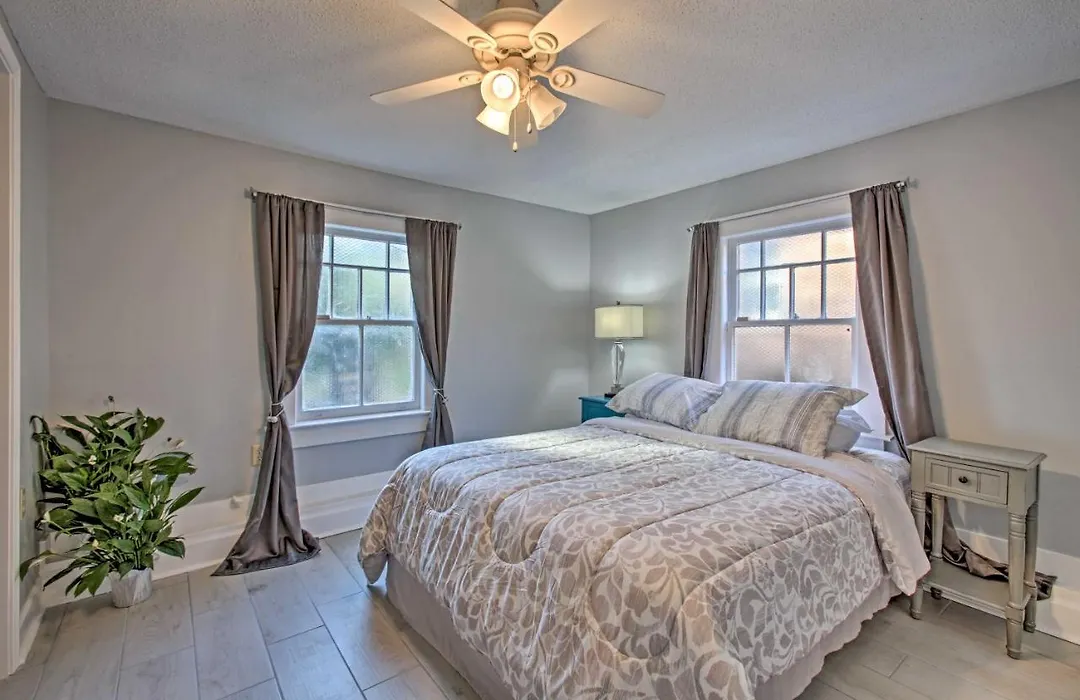 4 Mi To French Quarter: Nola Home W/ Patio-1