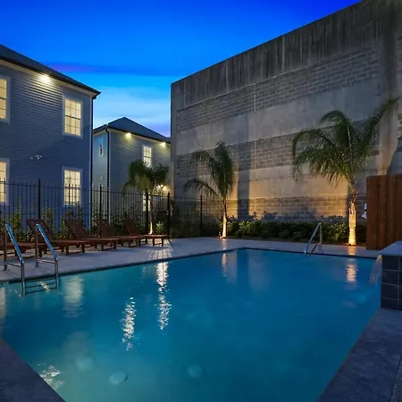 Hosteeva Chic Urban Retreat W Pool Steps To St Charles Ave And Near Bourbon St-3