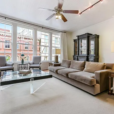 City View Condo With Private Rooftop-2