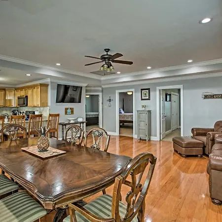 Waterfront New Orleans House With Dock And Lake Views!-2