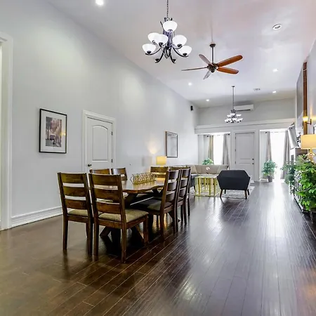 Spacious 3Br Condo In Downtown-2