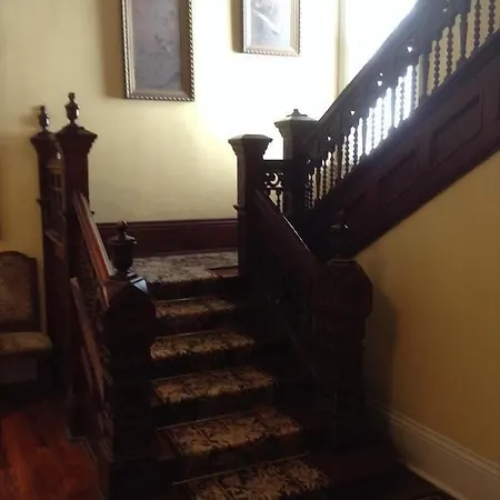 The Queen Anne-3