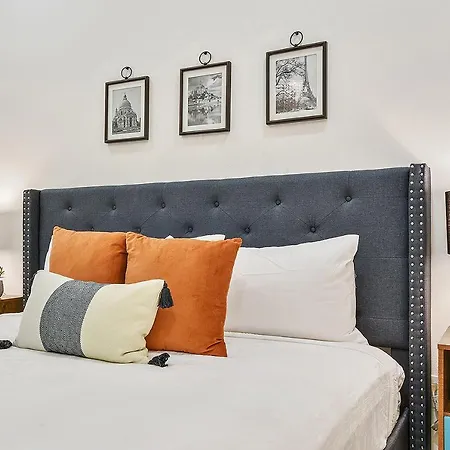 New Orleans 3Bd Rental / 6 Guests / Phenomenal Location-3