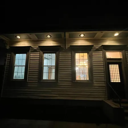 Lovely 3 Bedroom 3 Bathroom Home With 2 Rooms With Private Bathroom-3