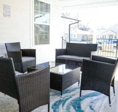 Nola Getaway With King Suite 10 Mins From French Quarter-2