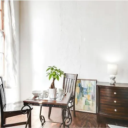 Downtown New Orleans Exposed Wood Suite 2 Min Fq-3