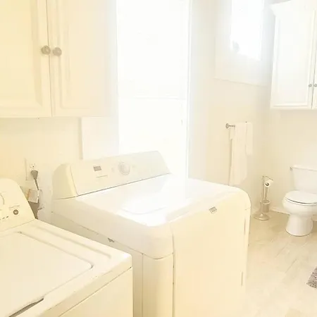 Lovely Upt Apartment - 8 Mins To Fq * Free Parking-2