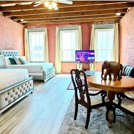 Penthouse Suite Downtown New Orleans - Walk To Fq!-3