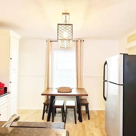 Uptown New Orleans *7 Min To Fq * Free Parking! 2106 1C-2