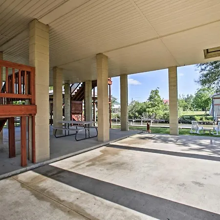 Private Dock W/ Lift: Waterfront New Orleans Home!-2