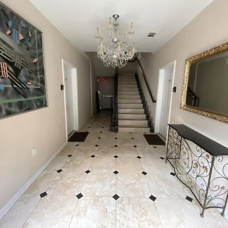 Tise Plaza Condos-3