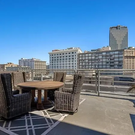 Stylish 1Br Condos In California Building-2