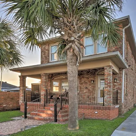 3 Mi To French Quarter: Family Home In New Orleans-3