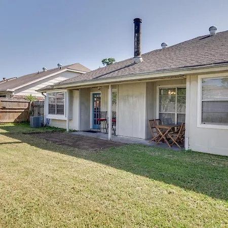 New Orleans Home W/ Backyard Near French Quarter-3