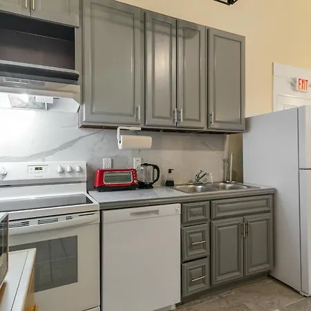 Breathtaking Condos Near French Quarter-2